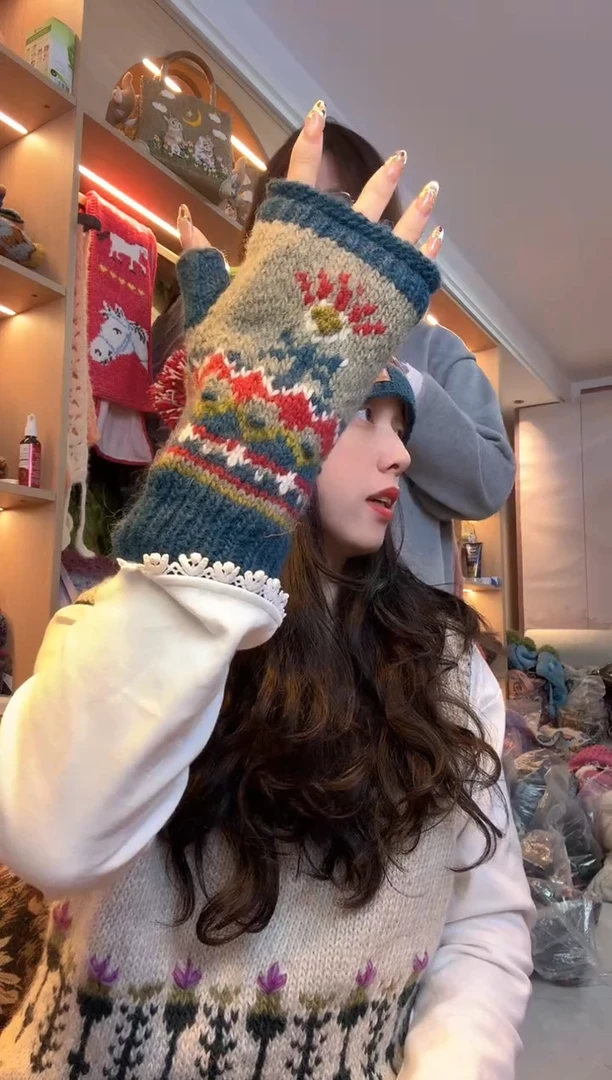 羊毛百羊毛彼岸花半包手套