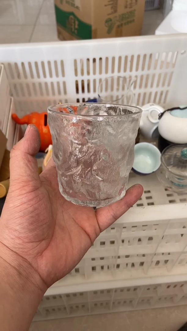无运费险有瑕疵的摄影的产品有使用过的痕迹有点脏介意勿拍