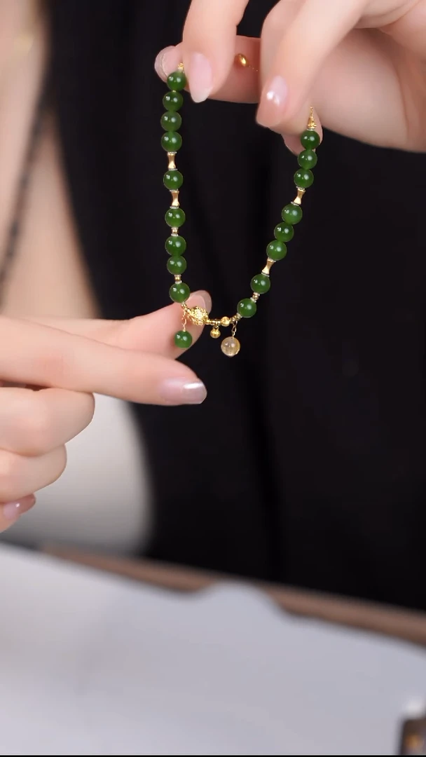 18K金镶嵌手链和田玉@