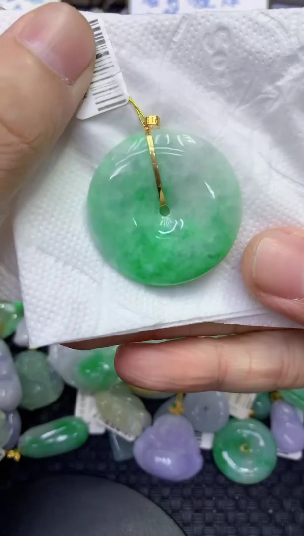 颈饰18K金镶嵌翡翠天然缅甸A货翡翠