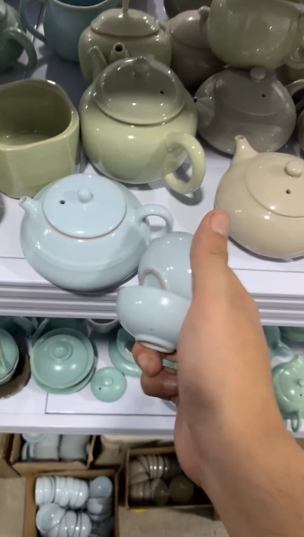 茶壶、盖碗、主人杯、客杯（轻轻微瑕介意勿拍）