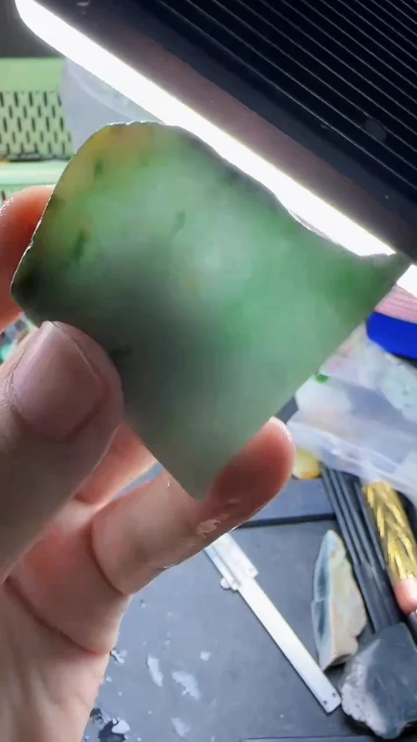 未镶嵌挂件翡翠051
