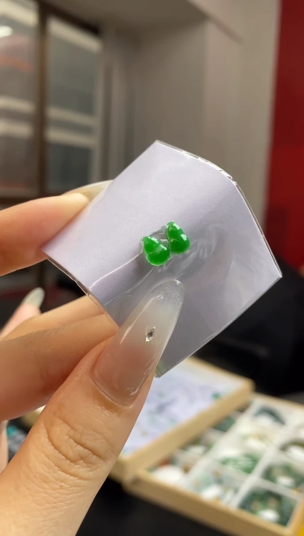 定制翡翠未镶嵌翡翠毛货~多样性发其一~