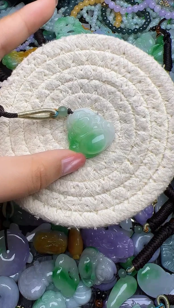 颈饰未镶嵌翡翠记****✔天然缅甸翡翠吊坠