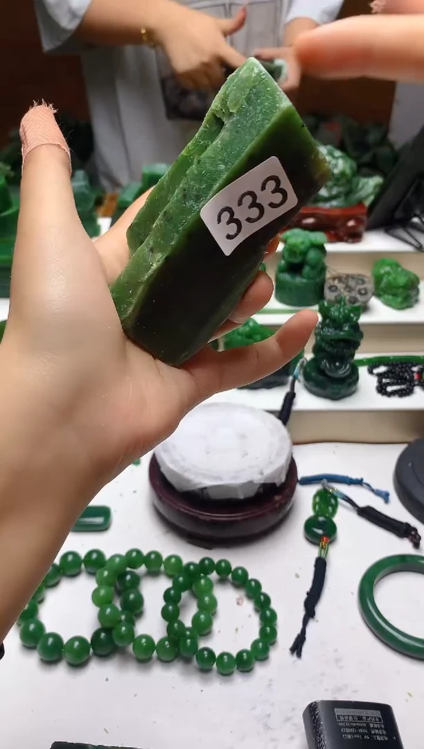 未镶嵌和田玉（碧玉）珠宝半成品33