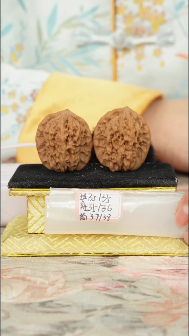 【闪购商品】文玩核桃把件非嫁接马老四