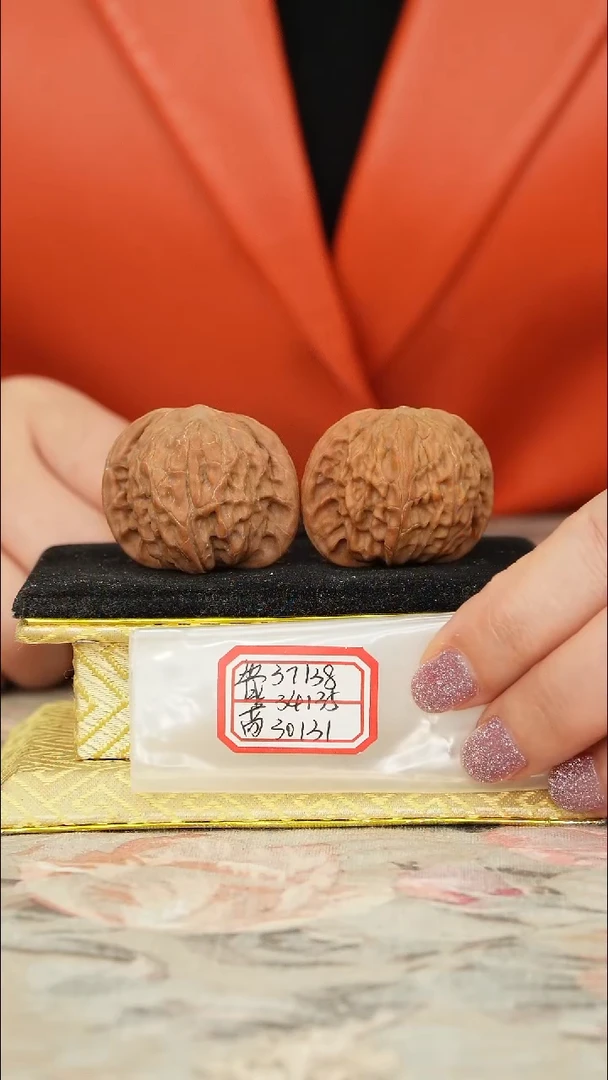 【闪购商品】文玩核桃把件磨盘