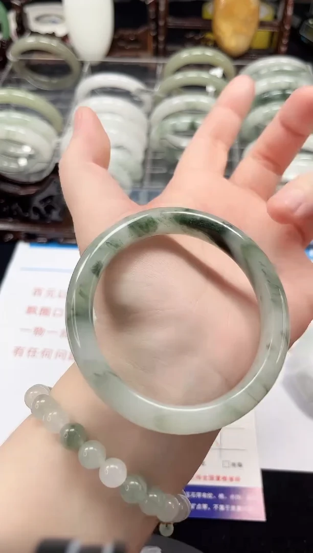 未镶嵌手镯石英质玉172-60/61
