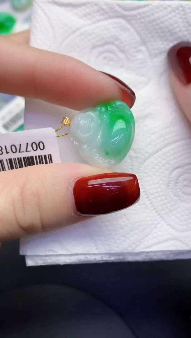 颈饰18K金镶嵌翡翠缅甸天然翡翠A货