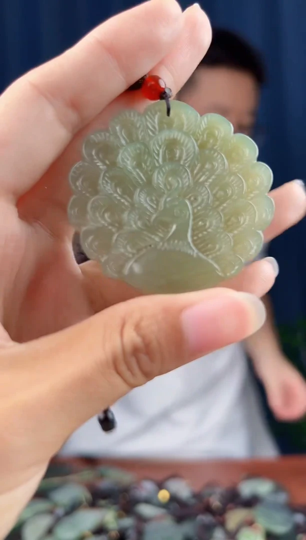 未镶嵌和田玉挂件拍一发一，多样性发货