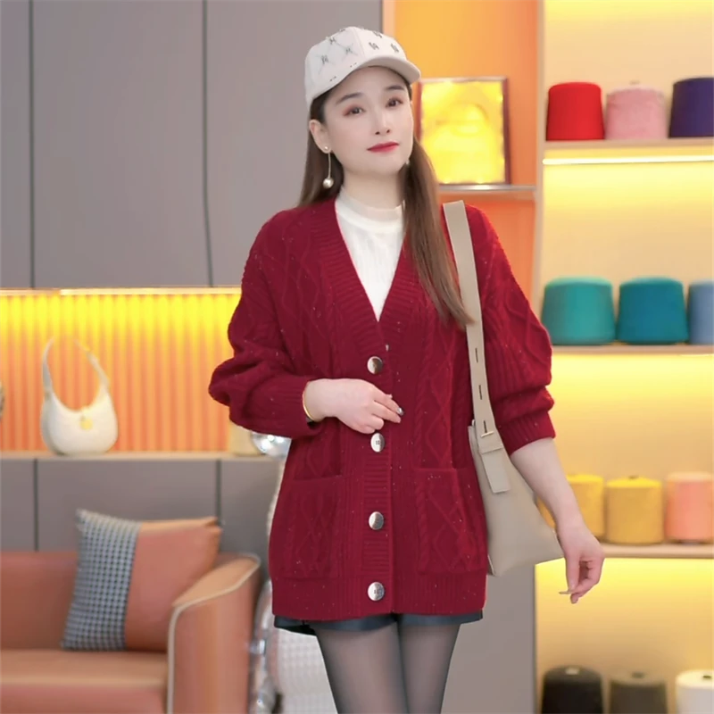 中长款宽松慵懒风针织开衫春款V领长袖菱格双口袋毛衣厚外套