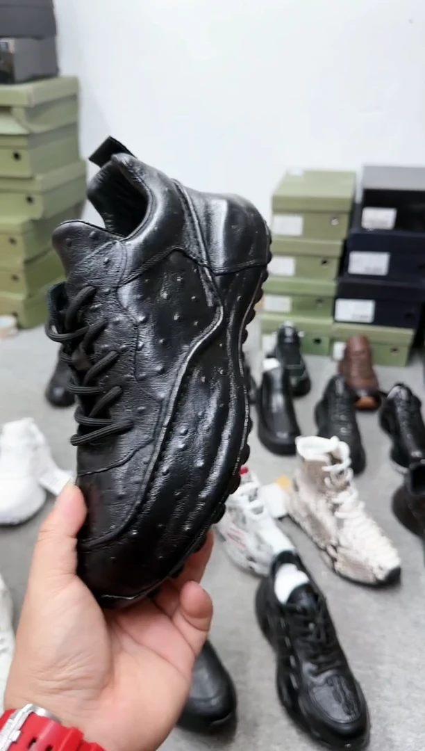 磨砂皮（牛皮）42码黑色5208