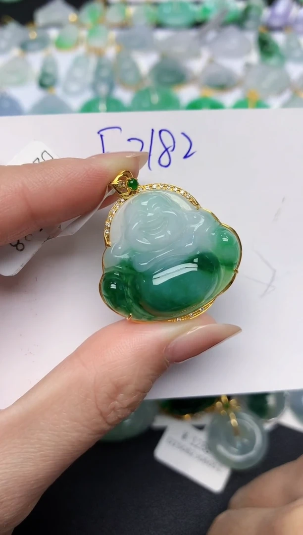 颈饰18K金镶嵌翡翠天然缅甸A货翡翠百元以上9元证书费自理