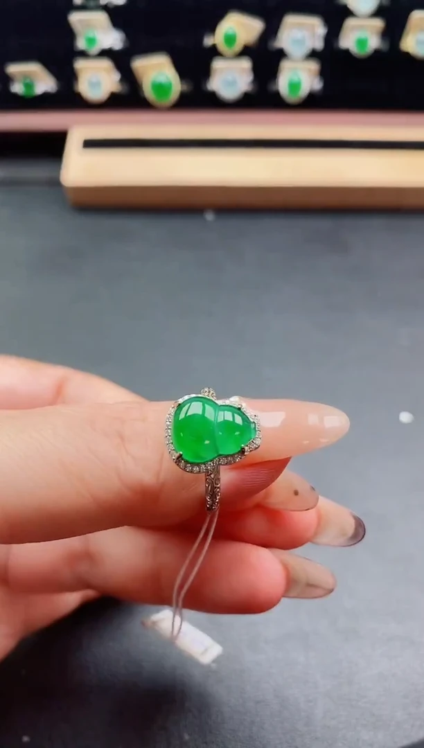 银S925镶嵌戒指翡翠1