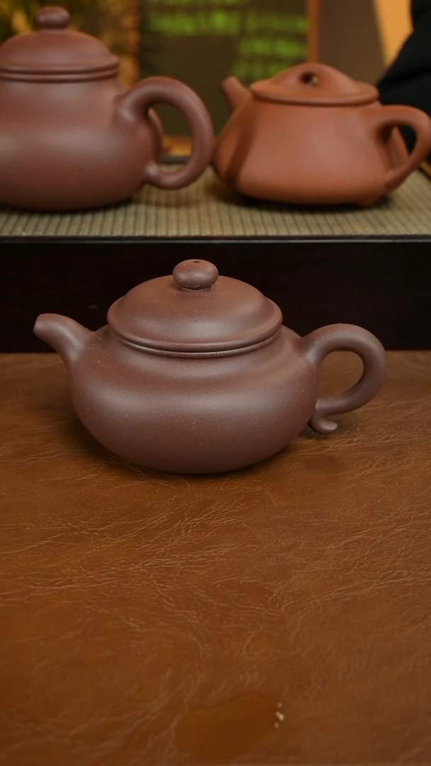 茶壶紫砂四号井本绿夹层紫泥200cc