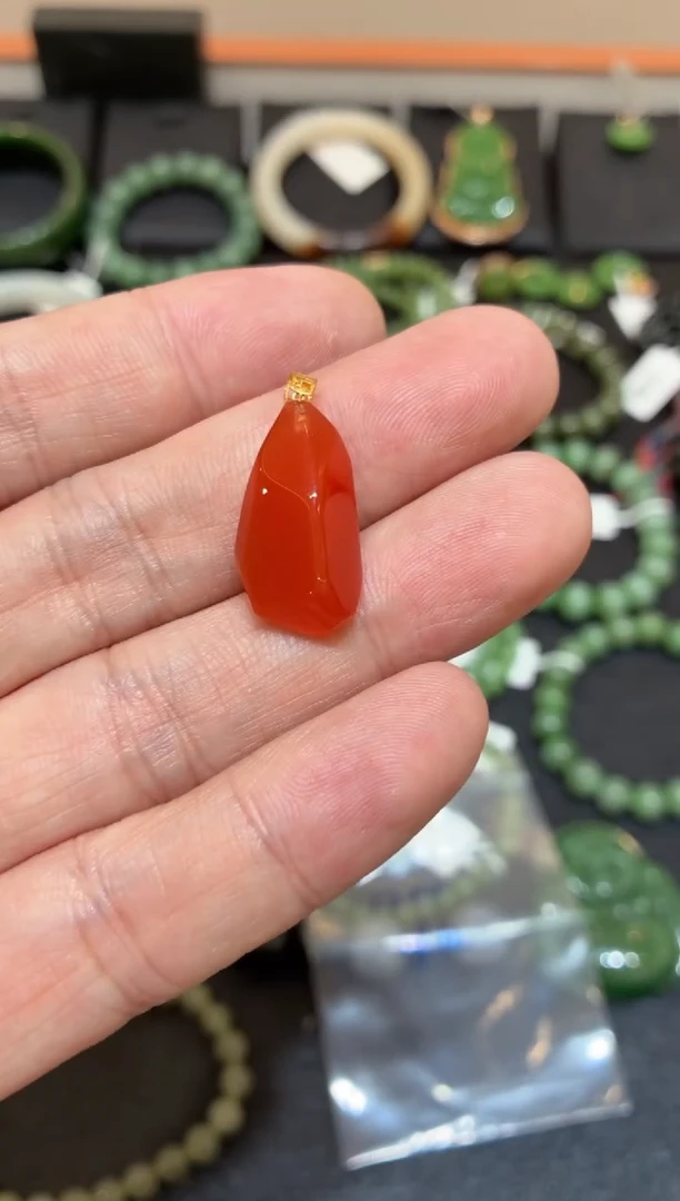 未镶嵌挂件南红玛瑙JJY2708 随型件