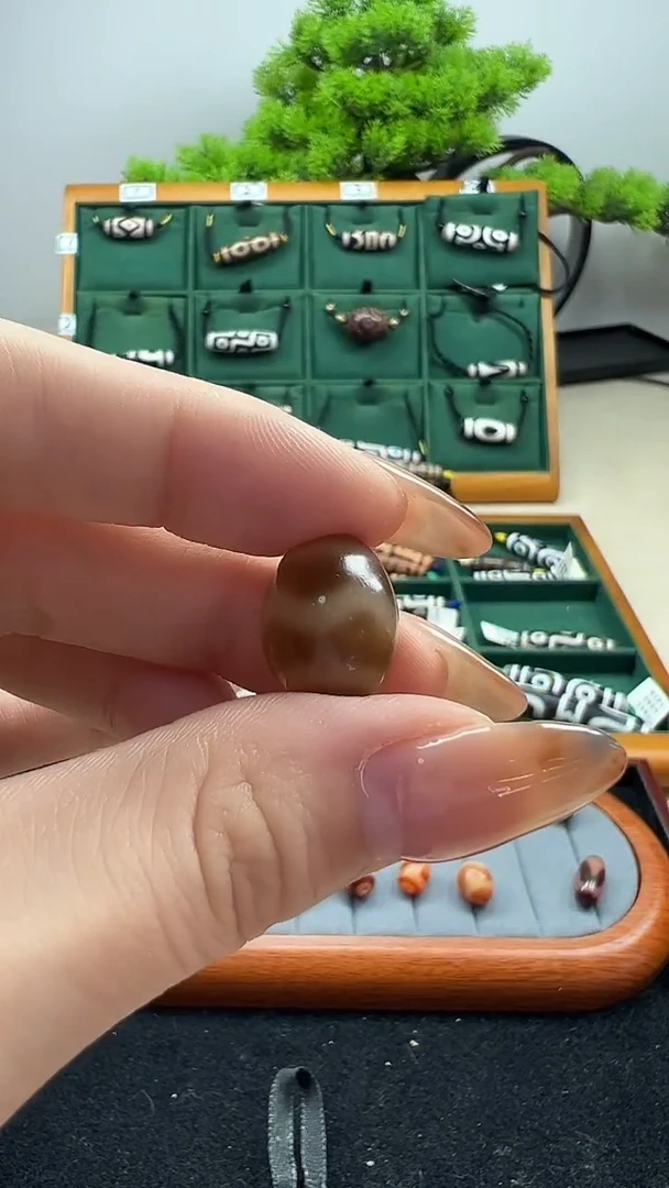 玛瑙/玉髓（覆膜）颈饰未镶嵌23.（微瑕随机发货）