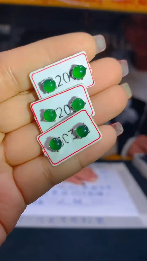 【闪购商品】定制翡翠未镶嵌3定制翡翠-多样性发货（发其一）