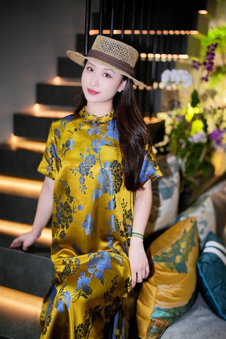 蓝大【 蒲烟】桑蚕丝新中式斜襟短袖连衣裙5133