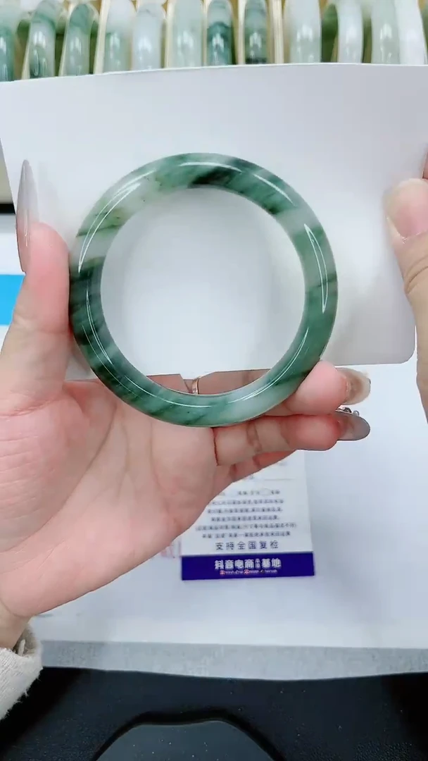 【闪购商品】石英质玉手镯未镶嵌65号/58-59圈