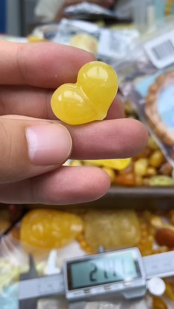 裸石蜜蜡未镶嵌屁桃