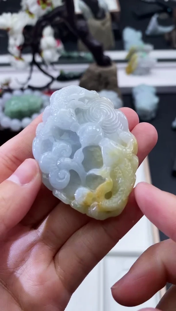 翡翠未镶嵌颈饰天然缅甸A货翡翠