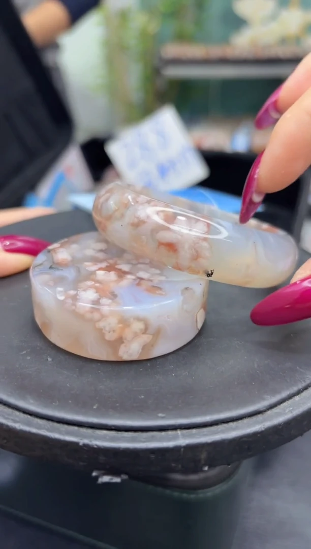 未镶嵌手镯石英质玉A250(55圈赠送镯心)