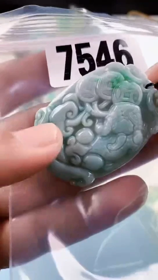 【闪购商品】翡翠挂件未镶嵌天然翡翠吊坠挂件