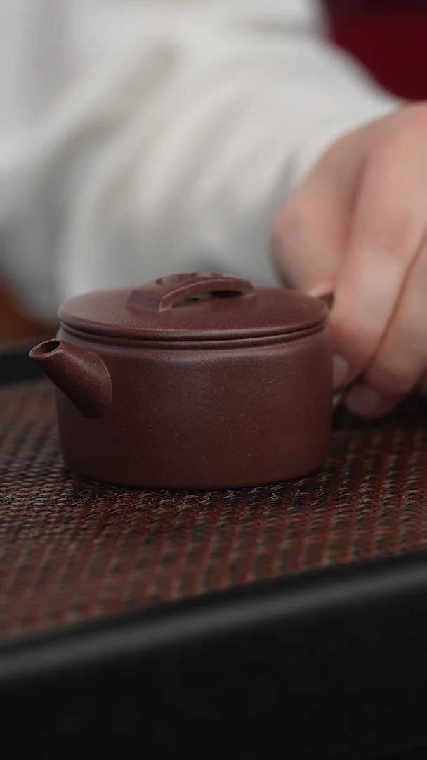 【闪购商品】宜兴紫砂原矿半手汉瓦