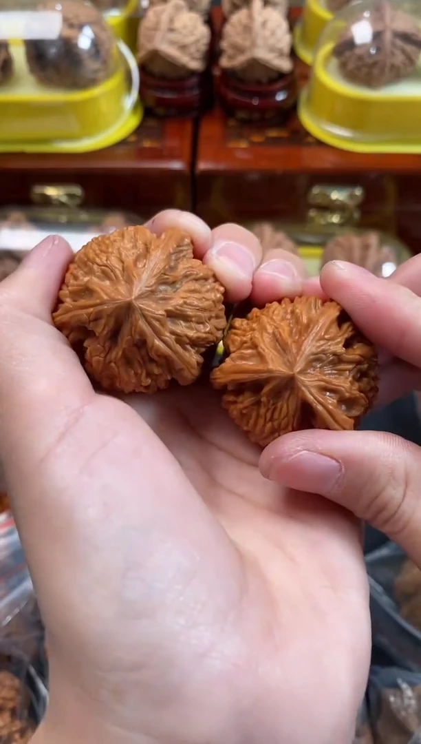 把件文玩核桃文山三棱36尺V073