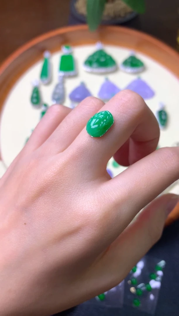 【闪购商品】定制翡翠未镶嵌裸石（镶嵌定制）