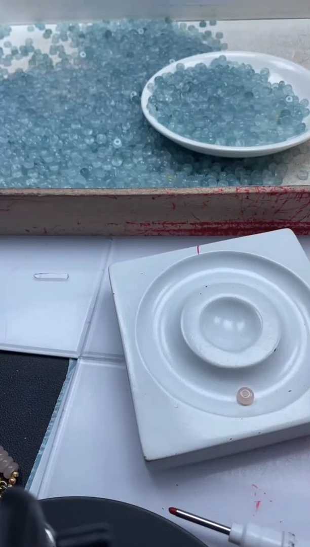 【闪购商品】玛瑙/玉髓颈饰未镶嵌W803冰川蓝玛瑙隔片6*3mm*60颗