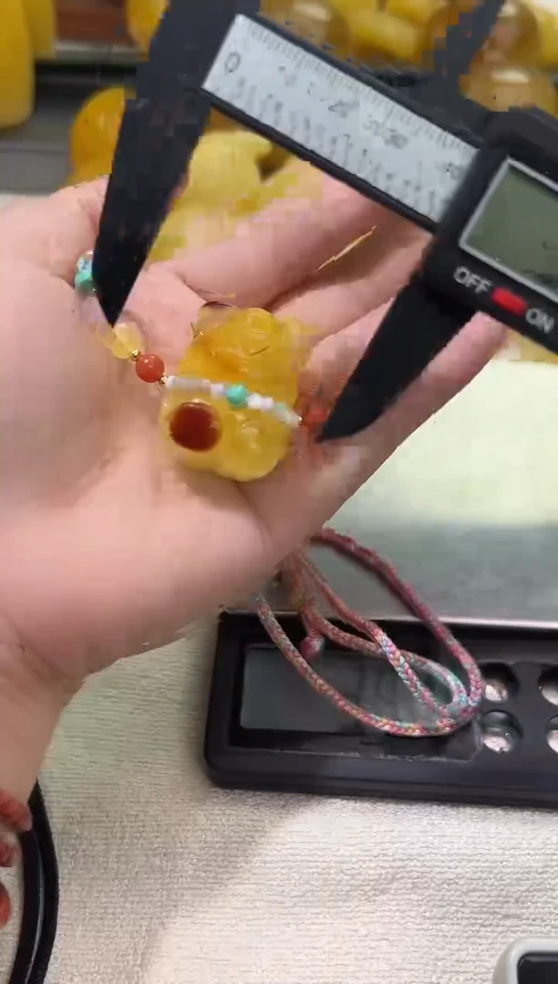 裸石琥珀未镶嵌琥珀蜜蜡吊坠