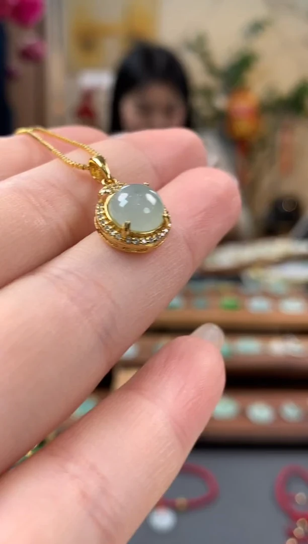 【闪购商品】翡翠吊坠(不含链)未镶嵌吊坠