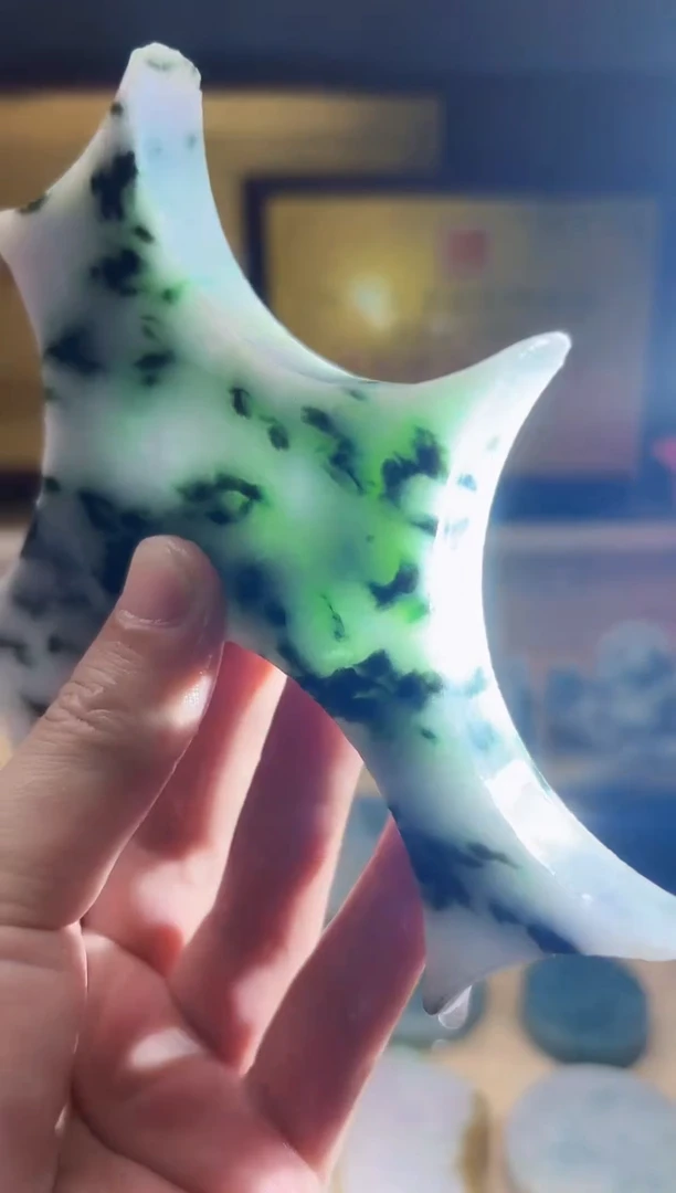 翡翠挂件未镶嵌A货张麦7985