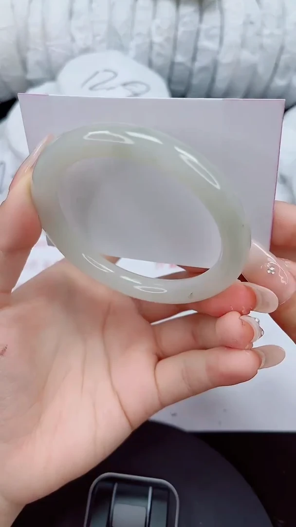 石英质玉手镯未镶嵌176-56/57