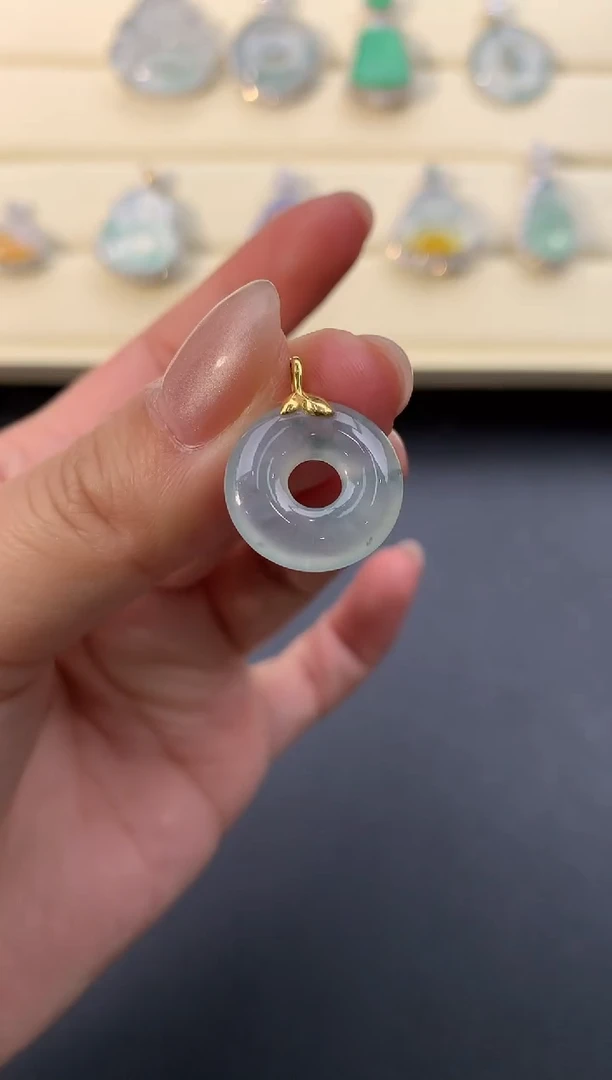 【闪购商品】翡翠颈饰18K金镶嵌D544