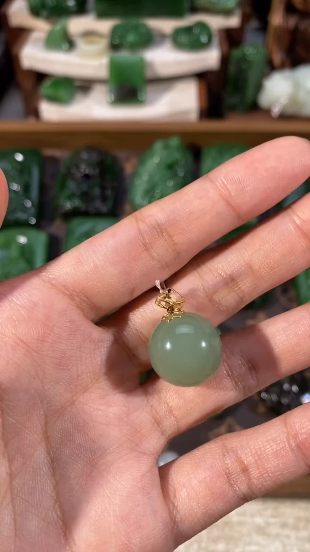 吊坠(不含链)18K金镶嵌和田玉和田玉且末蓝单珠吊坠