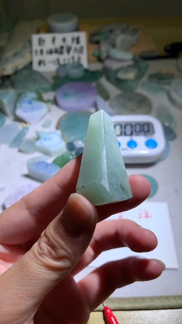 翡翠挂件未镶嵌用****2牌子