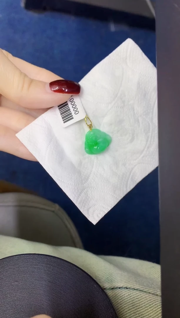 颈饰18K金镶嵌翡翠缅甸天然翡翠A货