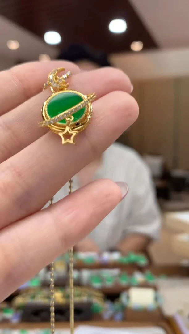 翡翠未镶嵌吊坠(不含链)圆牌