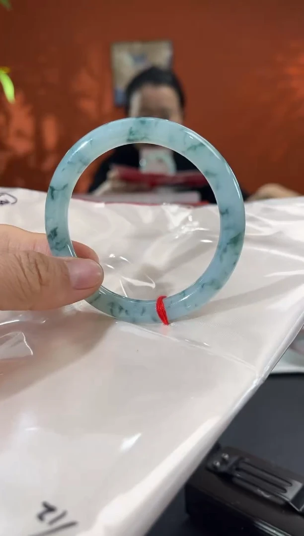 未镶嵌手镯翡翠        圈口55