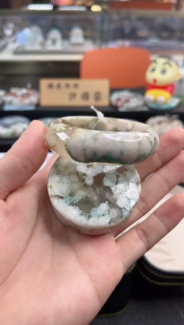未镶嵌手镯石英质玉尘*丷圈口（赠品镯心）