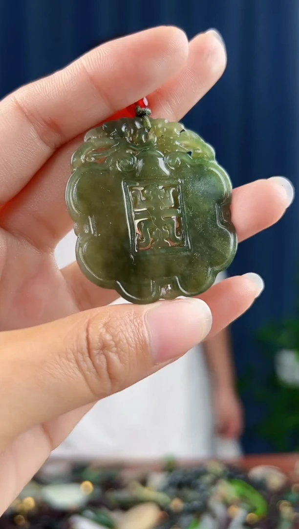 未镶嵌和田玉挂件拍一发一，多样性发货