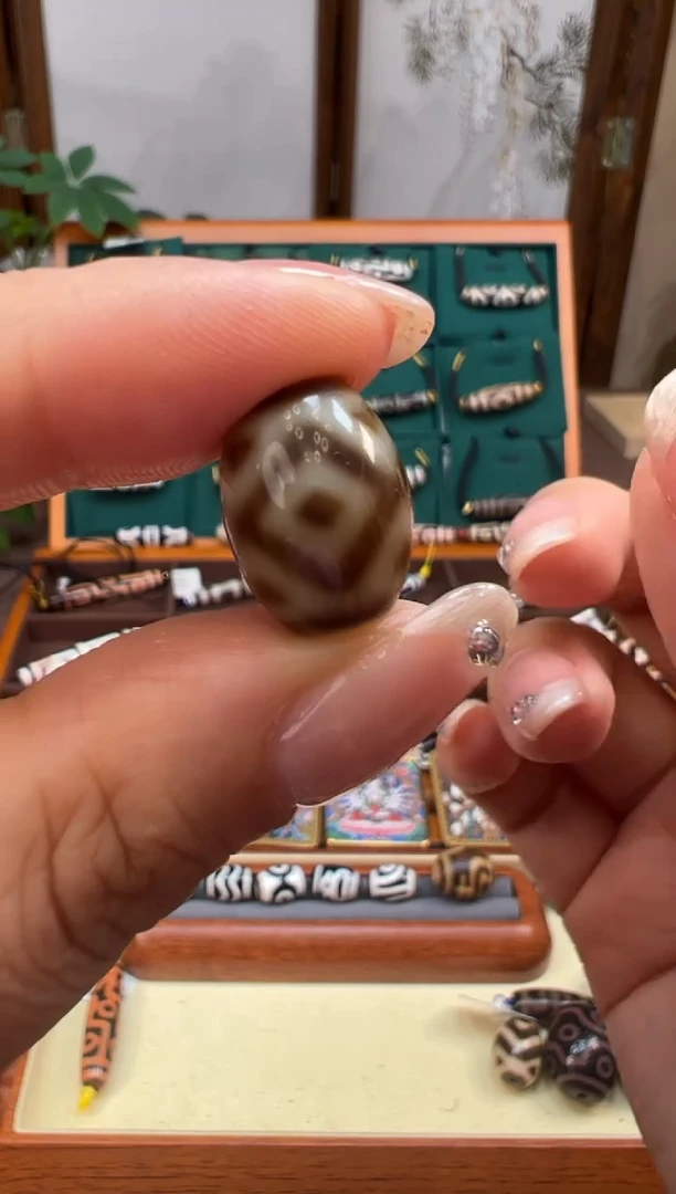 未镶嵌颈饰玛瑙/玉髓24.（微瑕随机发货）