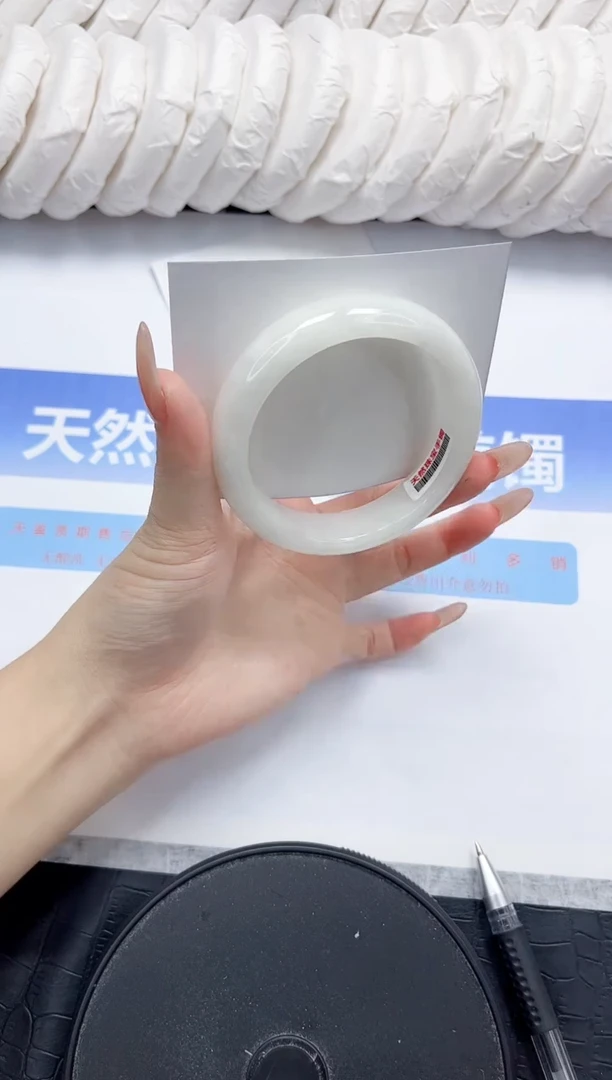 未镶嵌手镯和田玉30-54