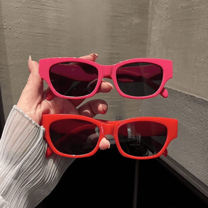 墨镜女2025新款美式猫眼墨镜小脸辣妹潮酷红色太阳镜女网红高级感