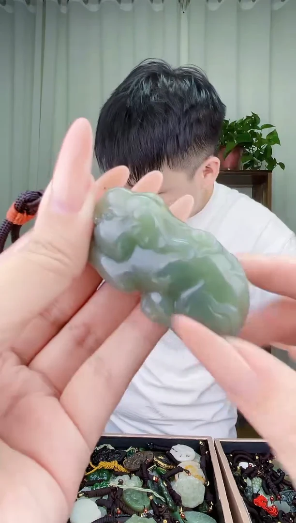 未镶嵌和田玉挂件拍一发一，多样性发货！