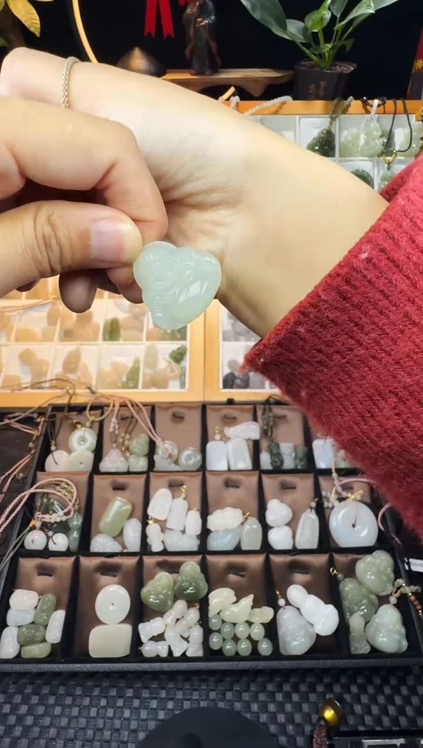 【闪购商品】和田玉颈饰未镶嵌25白玉佛公