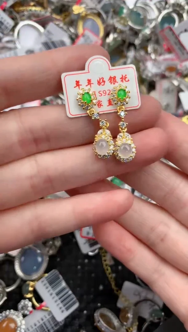 银S925镶嵌戒指翡翠666            8
